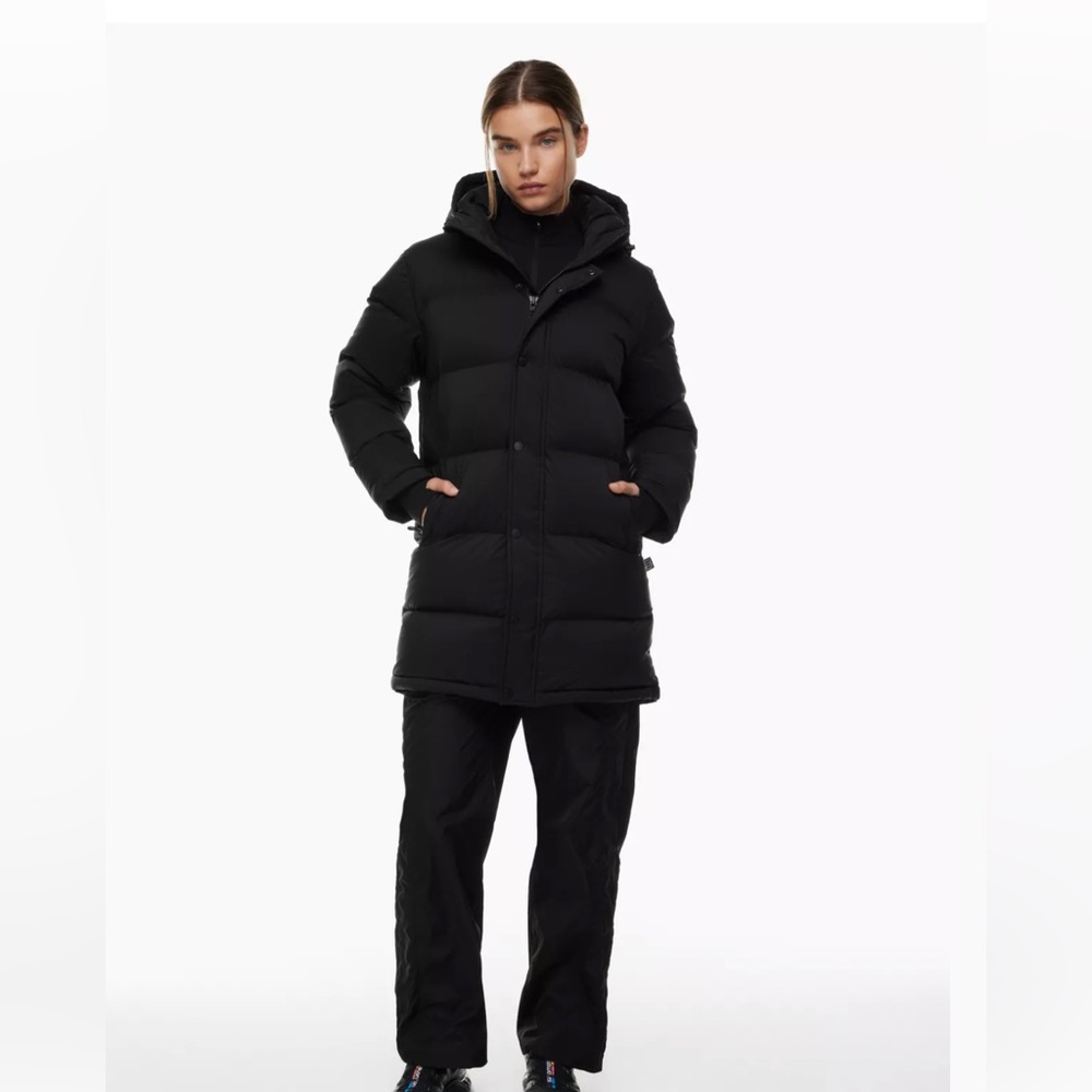 Aritzia Super Puff - Mid in Black